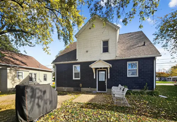 1611 5th ST, Gilbertville, IA 50634