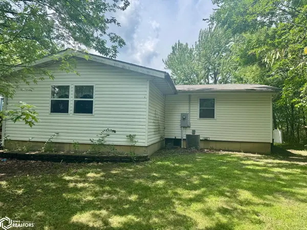22726 202 HWY, Moulton, IA 52572
