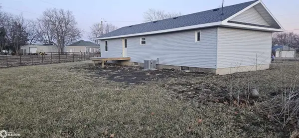 301 S Taylor ST, Kellerton, IA 50133