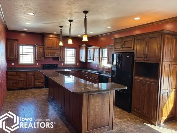 2583 245th St., Delhi, IA 52223