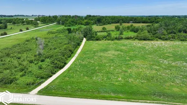 1007 130th St., Plainfield, IA 50666