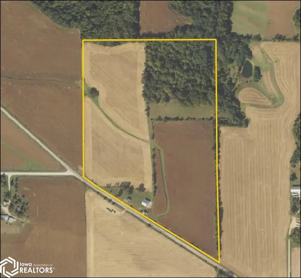 2037 Ivanhoe RD, Ely, IA 52227-9523
