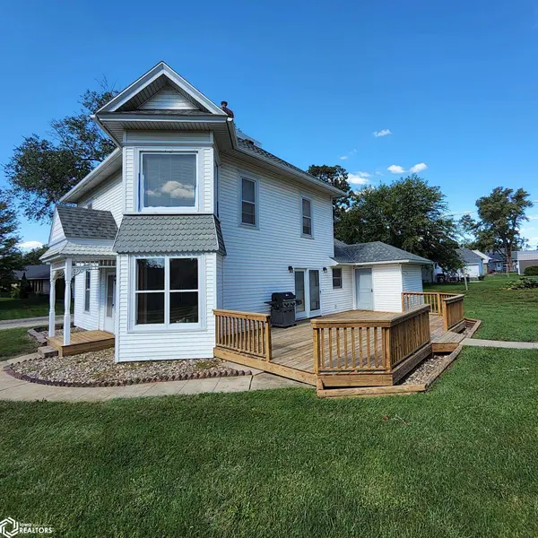 500 Pleasant ST, Walnut, IA 51577