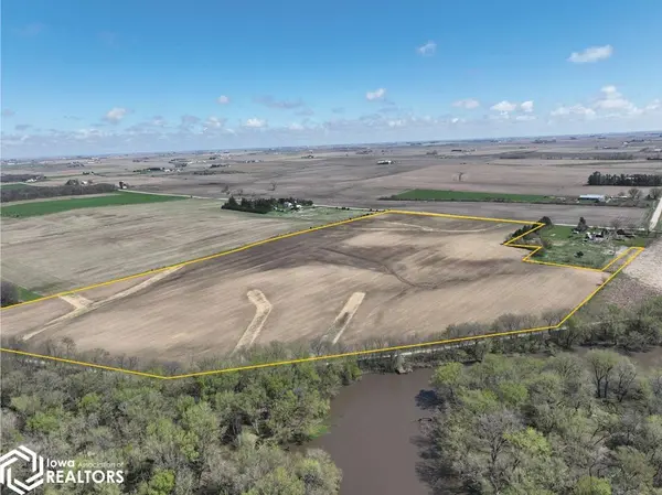 Stewart AVE, Coggon, IA 52218