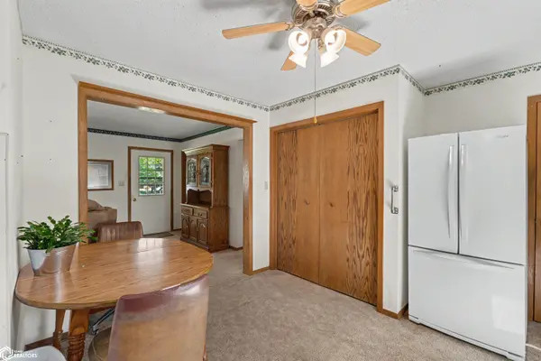 110 Sunrise DR, Lincoln, IA 50652