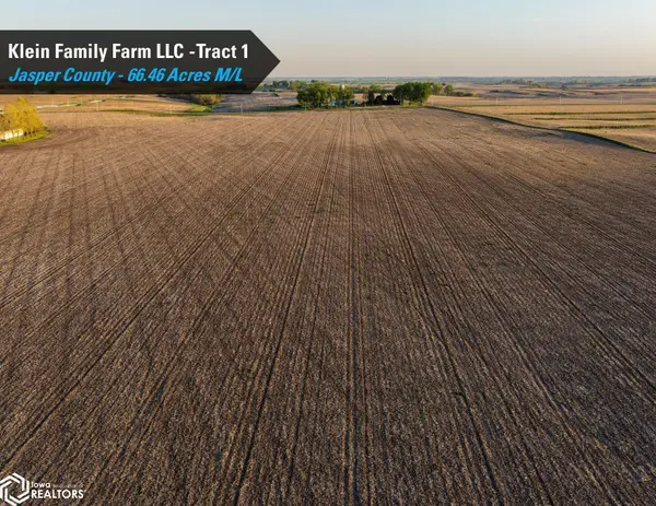 E 72nd ST, Reasnor, IA 50232