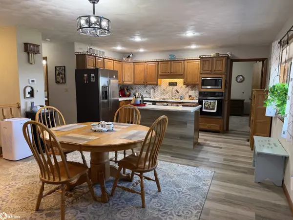 415 E Railroad ST, Wayland, IA 52654