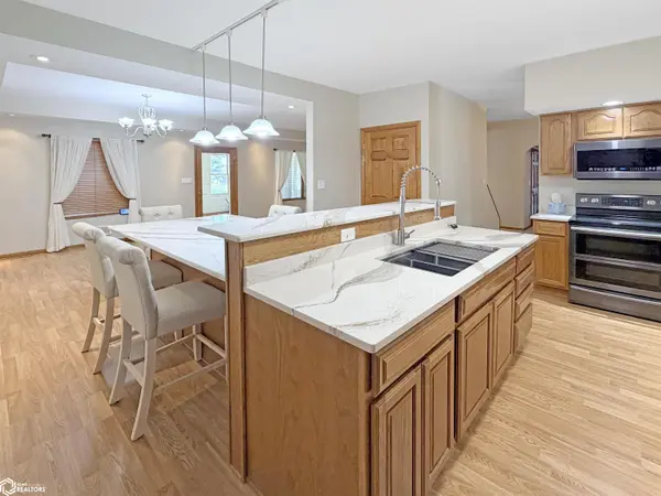117 Linde AVE, Dumont, IA 50625