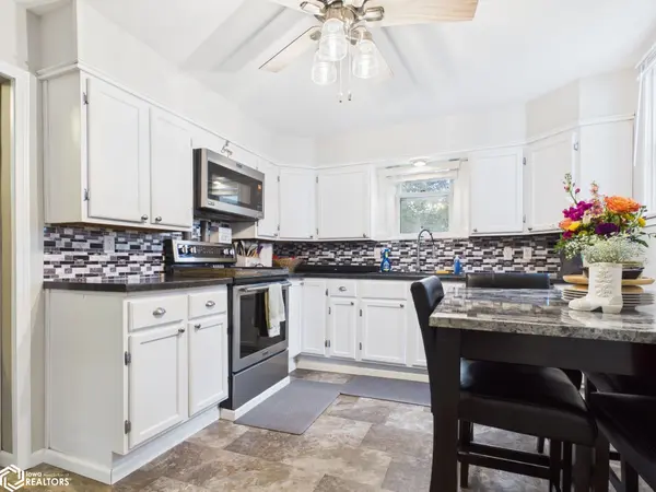 301 NE Hayes ST, Greenfield, IA 50849