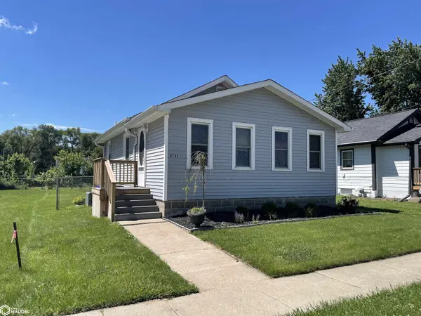 2735 E Elm ST, Des Moines, IA 50317