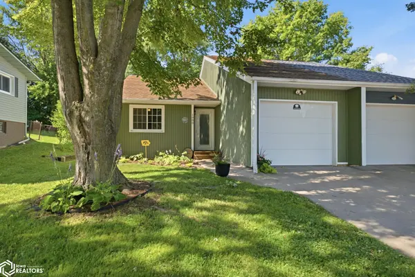 1988 Holiday RD, Coralville, IA 52241