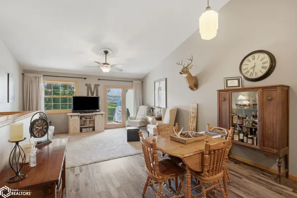 1988 Holiday RD, Coralville, IA 52241