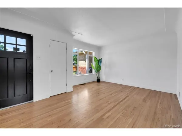 2270 Poplar, Denver, CO 80207