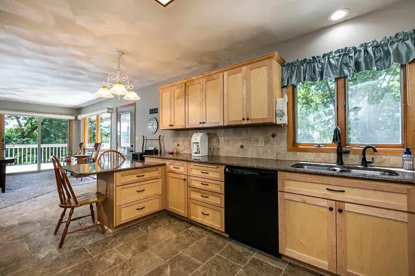 20932 262nd ST, Delhi, IA 52223