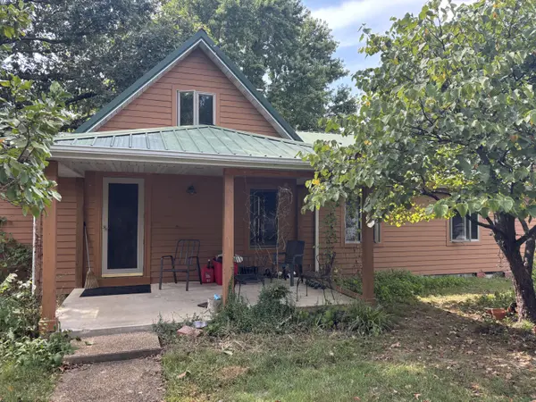 77 Wollard RD, Long Lane, MO 65590