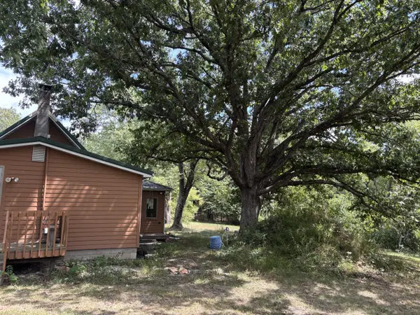 77 Wollard RD, Long Lane, MO 65590