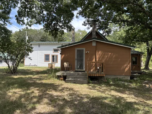 77 Wollard RD, Long Lane, MO 65590