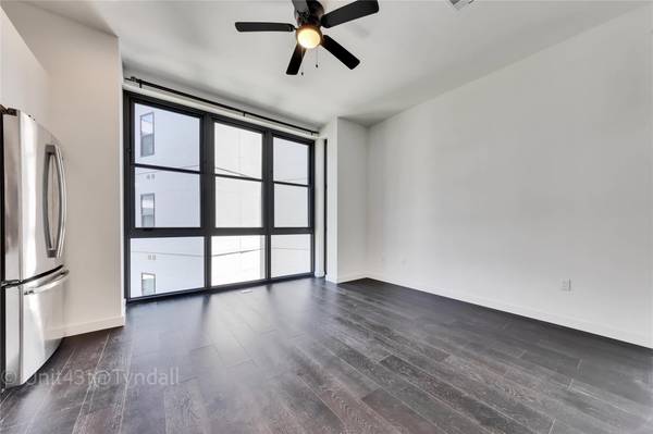 800 Embassy DR #431, Austin, TX 78702