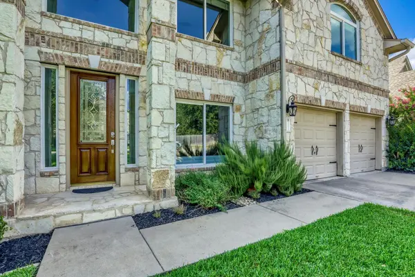 12052 Tulare DR, Austin, TX 78738
