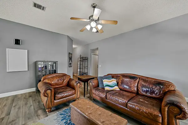 502 Dusty Leather CT, Pflugerville, TX 78660
