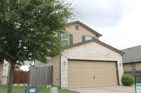 907 Solitude DR, Pflugerville, TX 78660