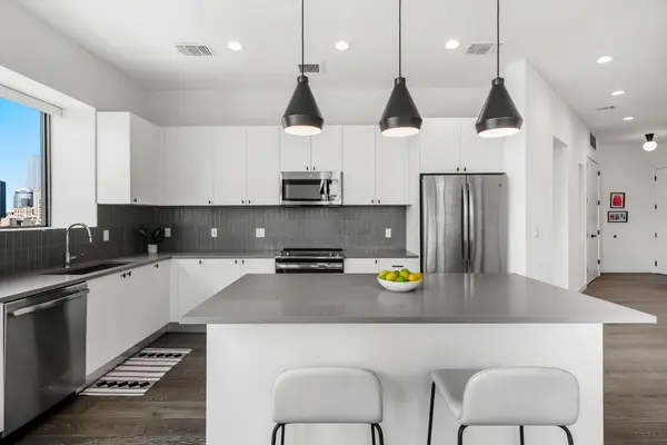 800 Embassy DR #337, Austin, TX 78702