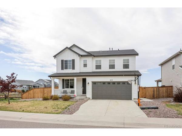 919 N Undergrove, Aurora, CO 80018