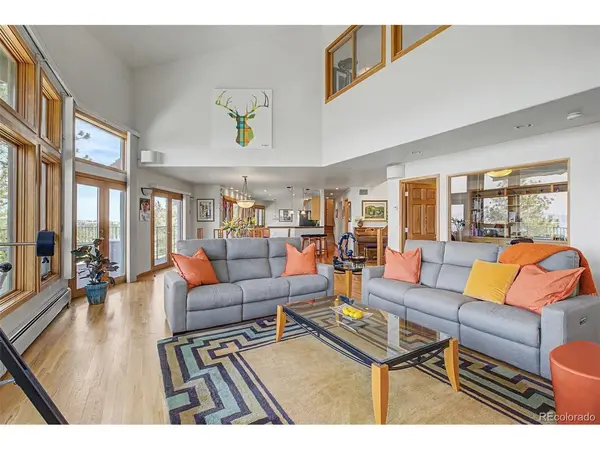 857 Pawnee, Castle Rock, CO 80108