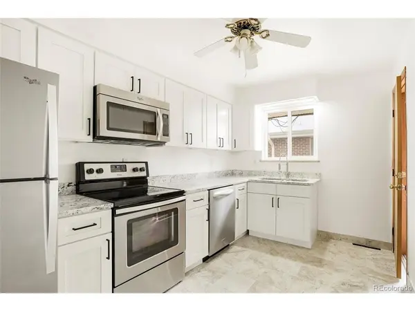 5702 S Pearl, Littleton, CO 80121