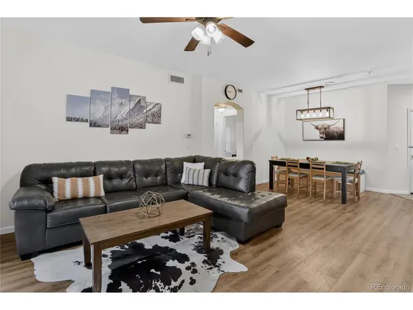 1631 W Canal #818, Littleton, CO 80120