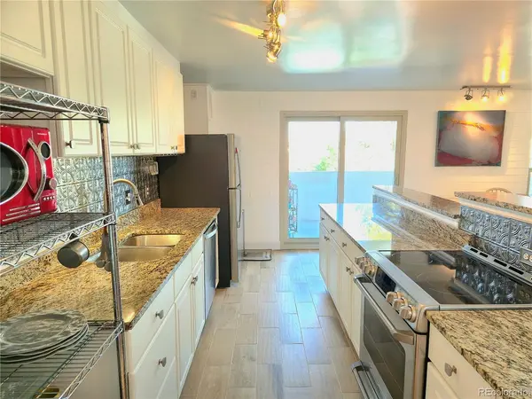 2880 S Locust #302N, Denver, CO 80222