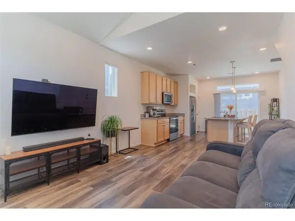 211 S Oak Hill, Aurora, CO 80018