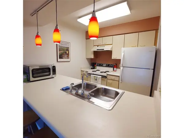 2727 Folsom #109, Boulder, CO 80304