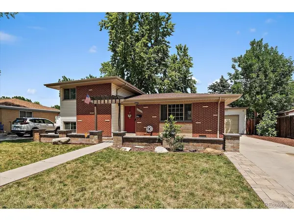 12303 E Park Lane, Aurora, CO 80011