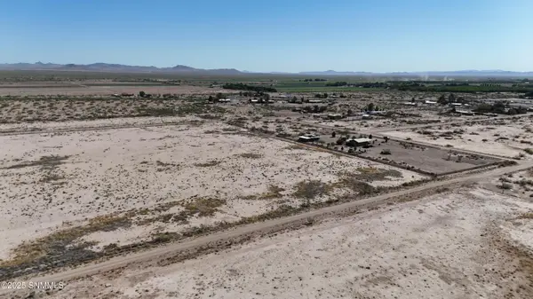 TBD Hereford Rd SE #Block 4 Lot 12, Deming, NM 88030