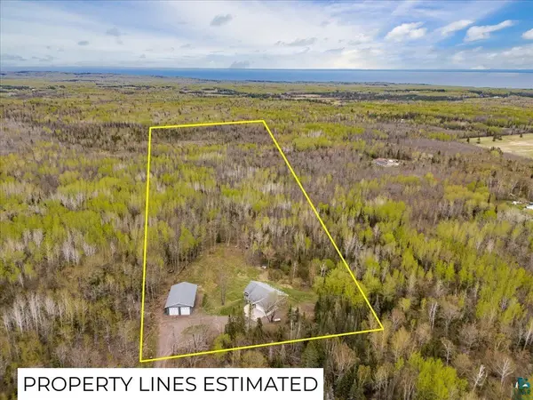 6364 Bergquist Rd, Duluth, MN 55804