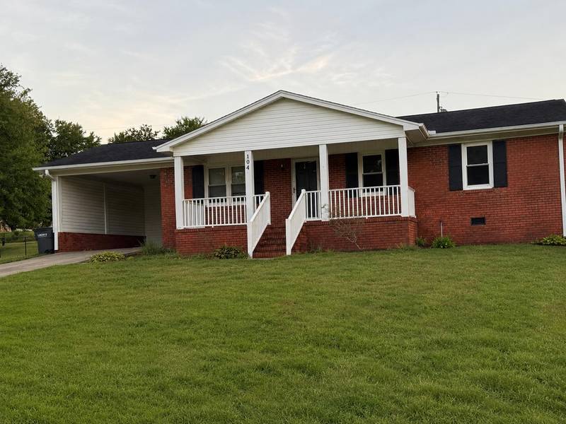 104 Meadow LN, Liberty, SC 29657