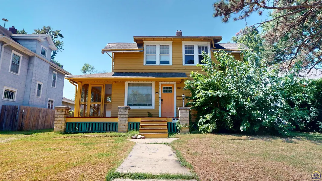 1831 SW Lane ST, Topeka, KS 66604