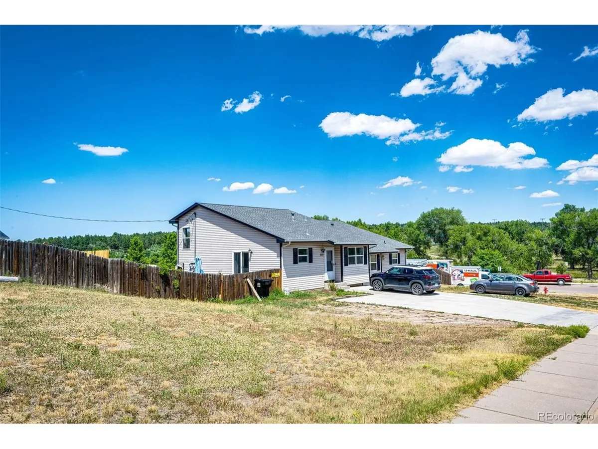 375 E Logan, Elizabeth, CO 80107