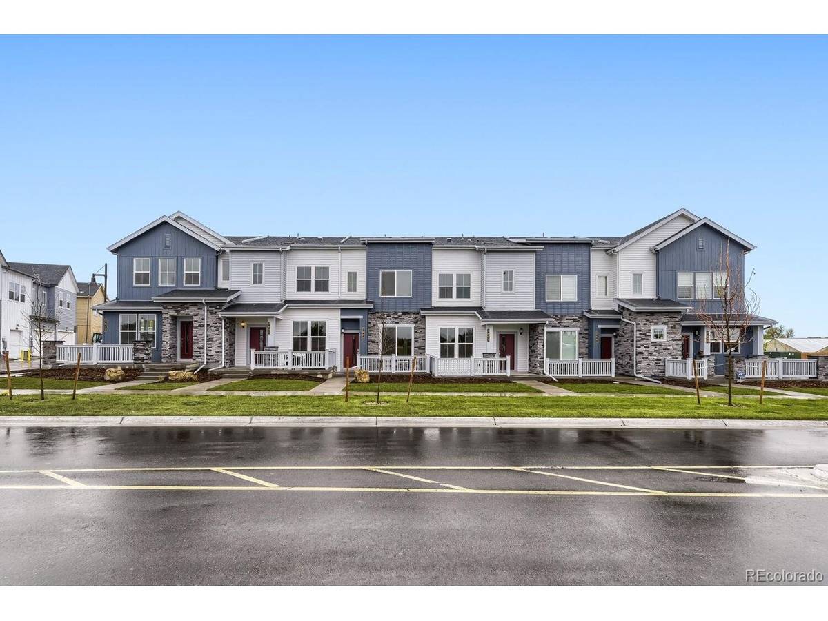 7613 S Mobile, Centennial, CO 80016