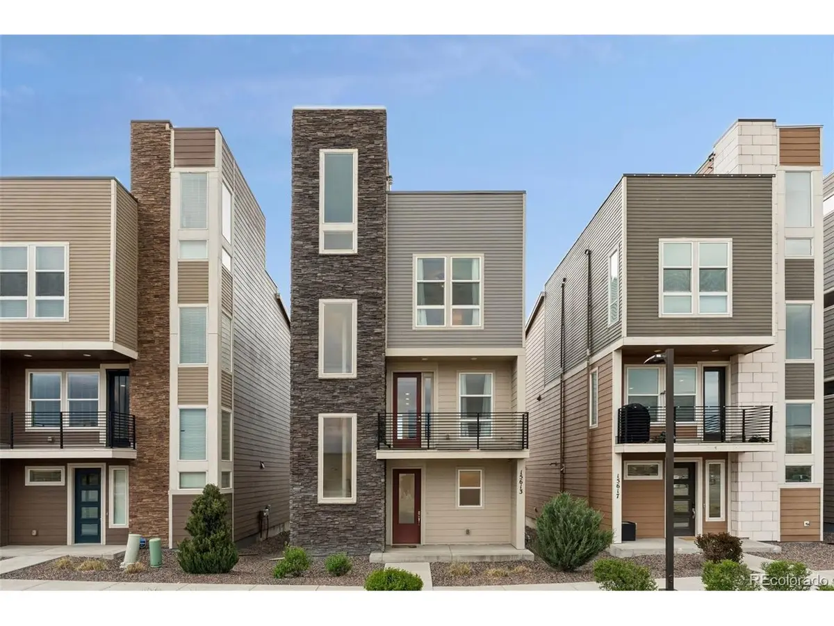 15613 E Broncos, Englewood, CO 80112