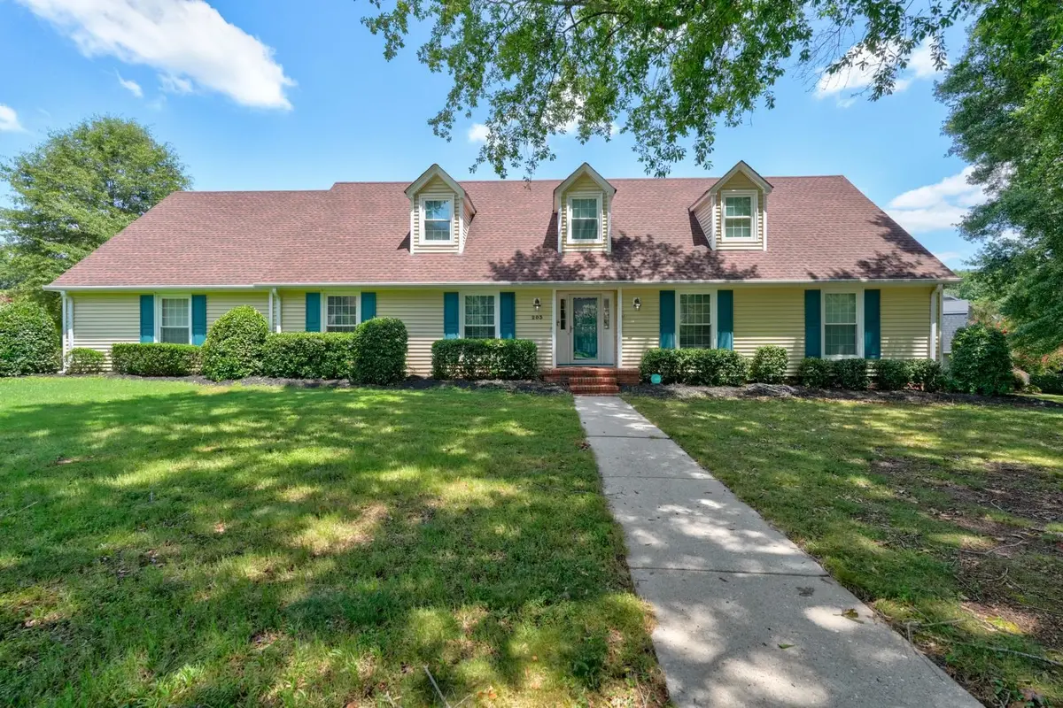 203 Bruton PL, Spartanburg, SC 29302