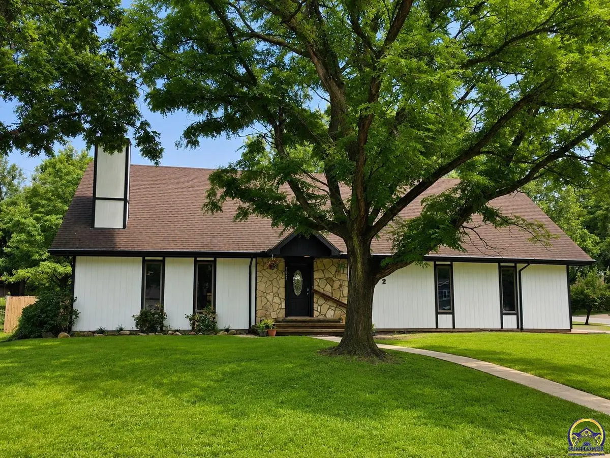 2802 Monterey Dr, Emporia, KS 66801