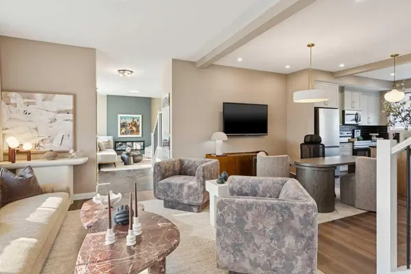 147 Ambleridge ST NW, Calgary, AB T3P 3H2