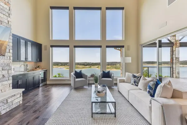 1612 Watercliffe DR, Lago Vista, TX 78645