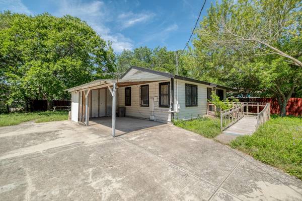 3509 Lyons RD, Austin, TX 78702