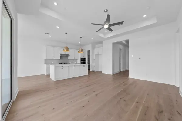1317 Sweet Violet DR, Leander, TX 78641