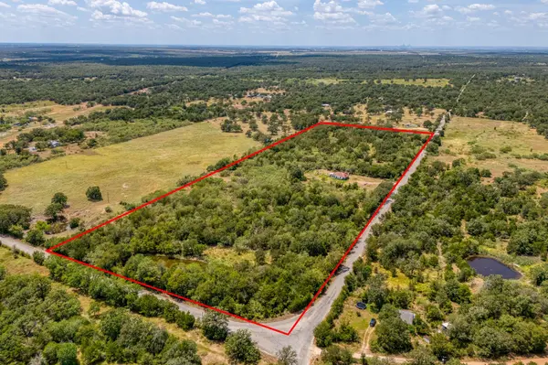 448 Jenkins RD, Cedar Creek, TX 78612