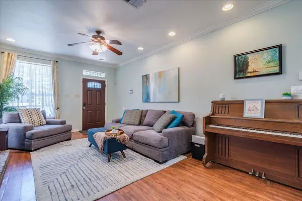 7519 Windrush DR, Austin, TX 78729