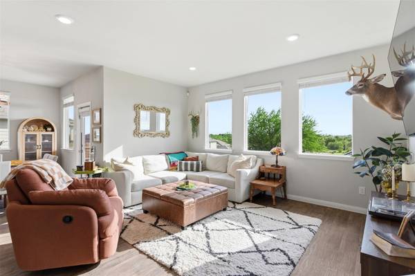 220 Apache Plum DR, Kyle, TX 78640